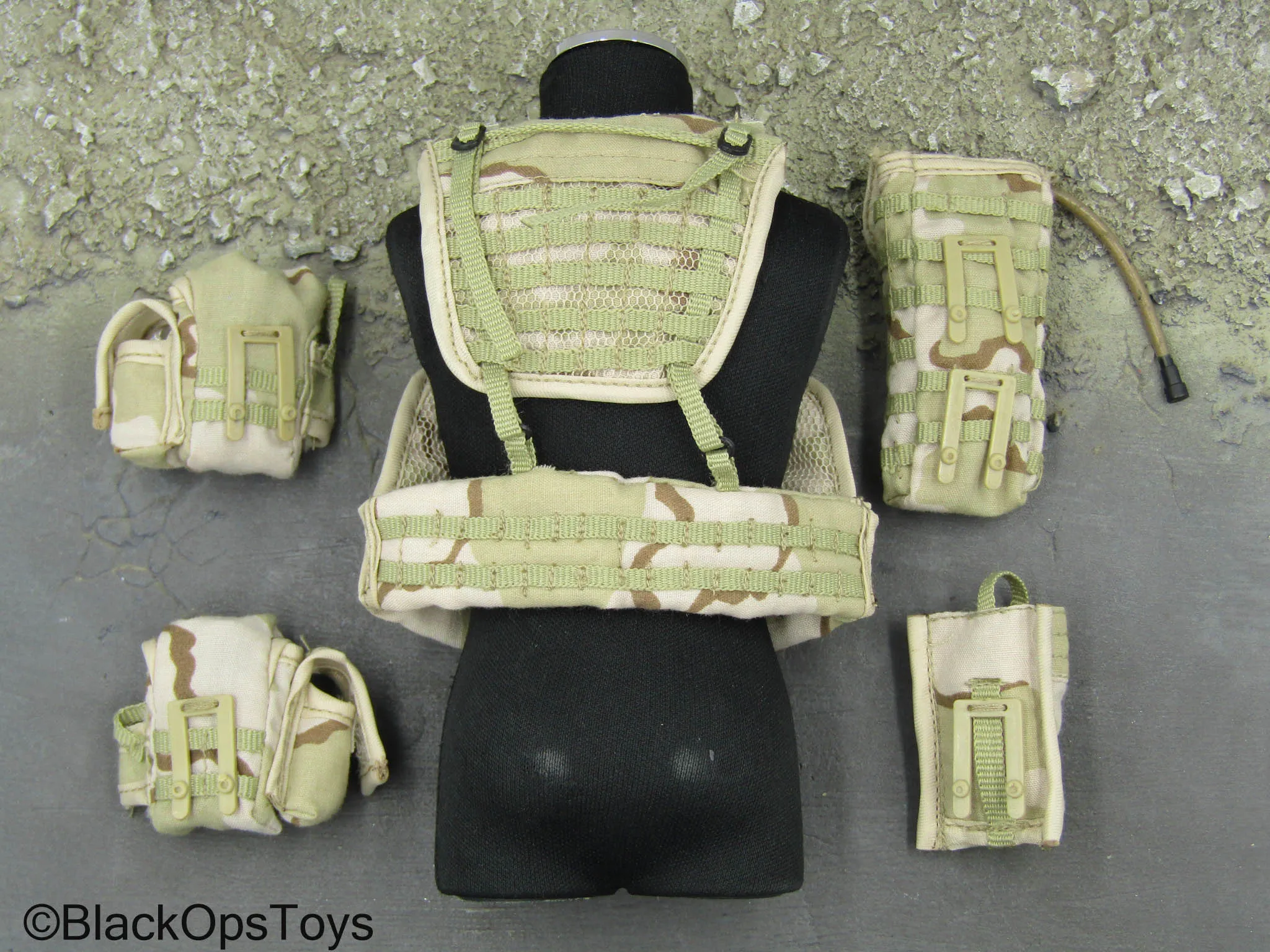 3C Desert MOLLE Combat Vest w/Pouch Set