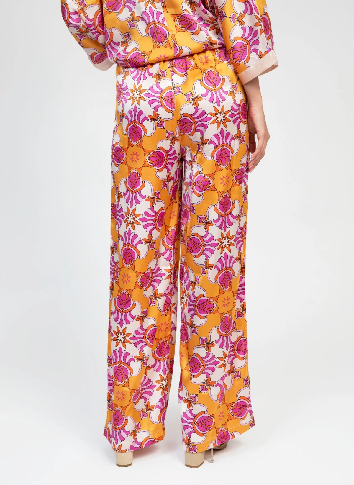 CHIC CORAL FLORAL PANTS