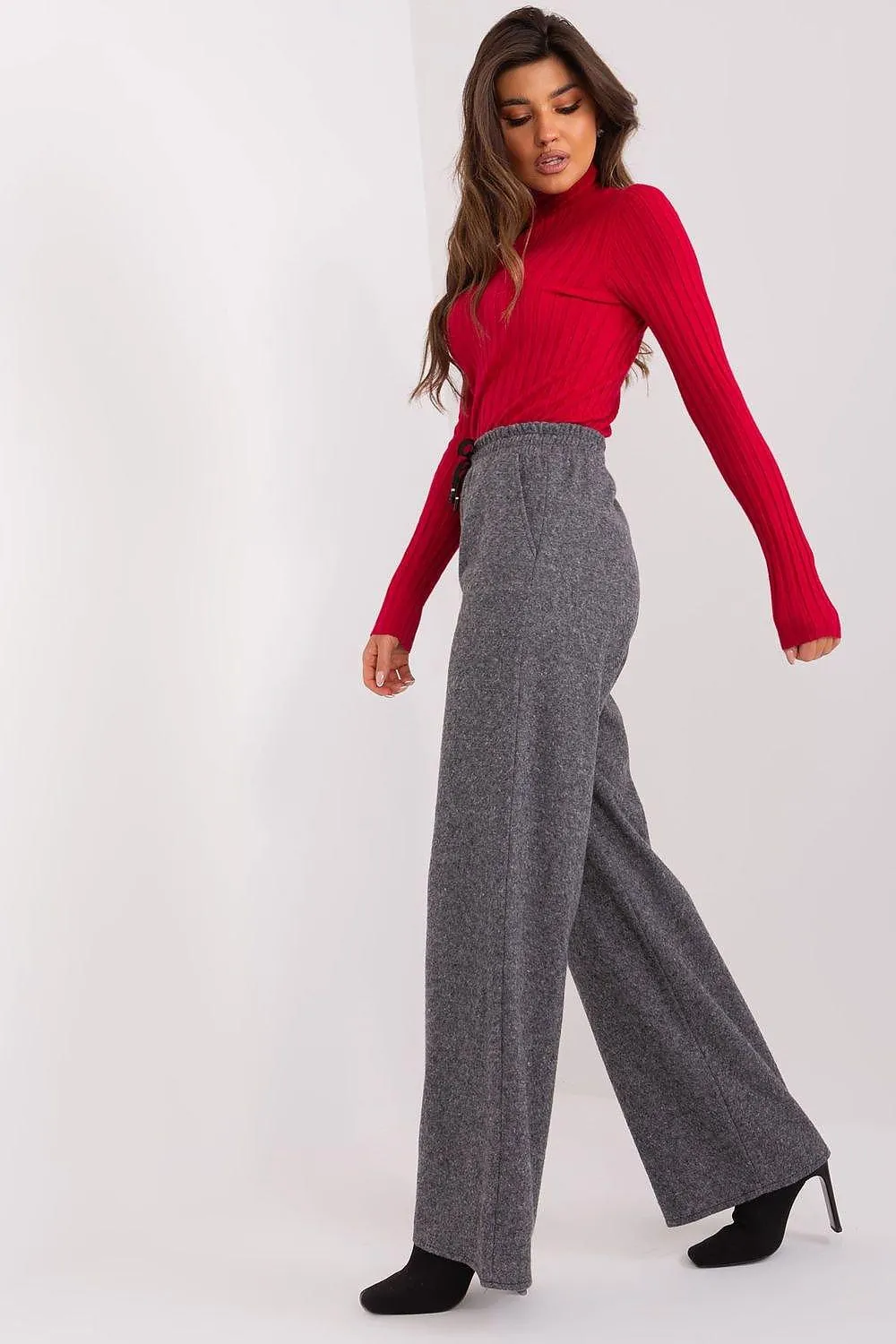 Chic Gray-Black High-Waisted Wide-Leg Pants for Modern Women