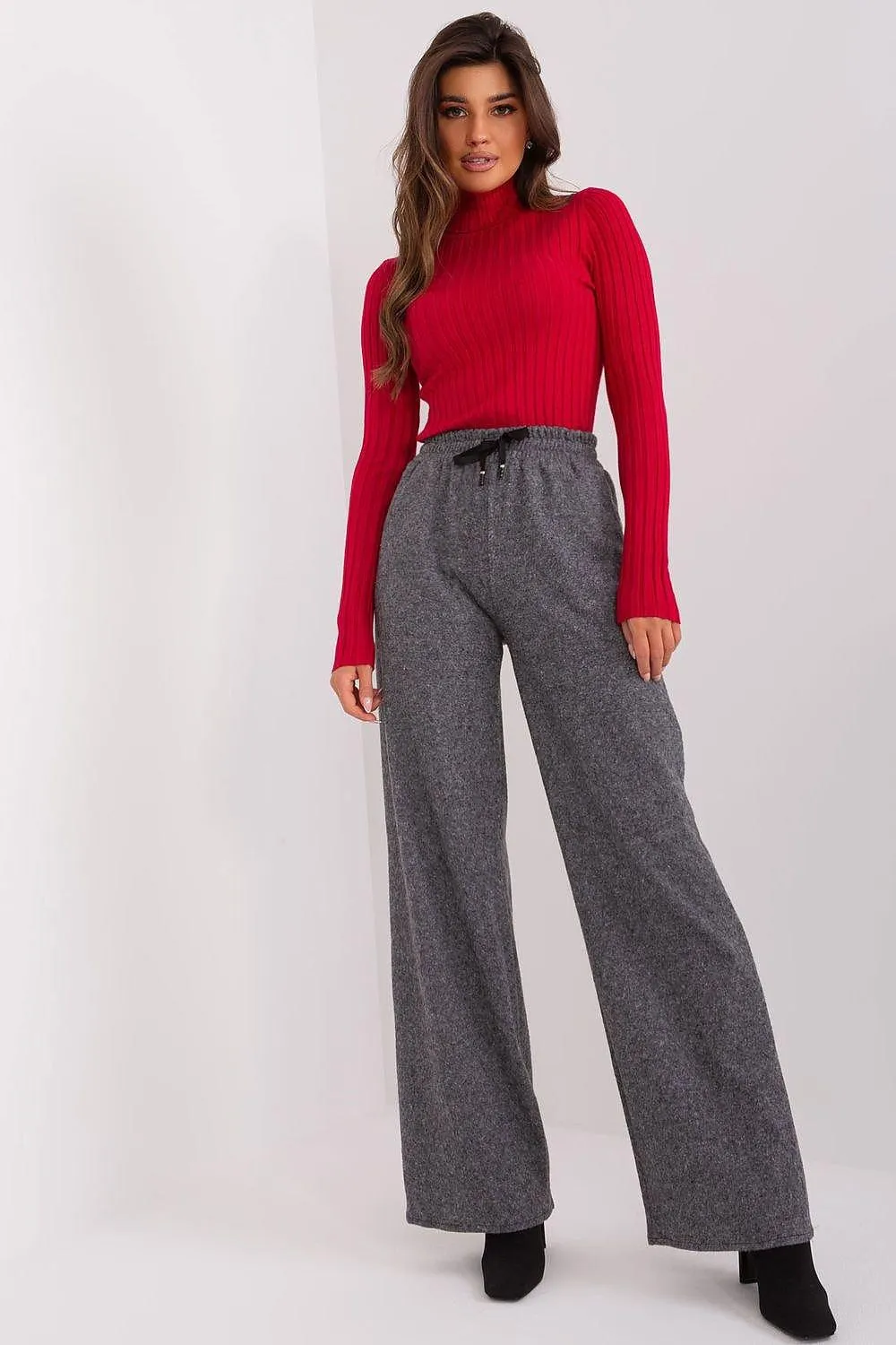 Chic Gray-Black High-Waisted Wide-Leg Pants for Modern Women