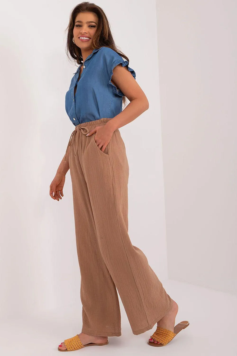 Elegant Italian-Inspired Trousers for Modern Women - Made in Europe