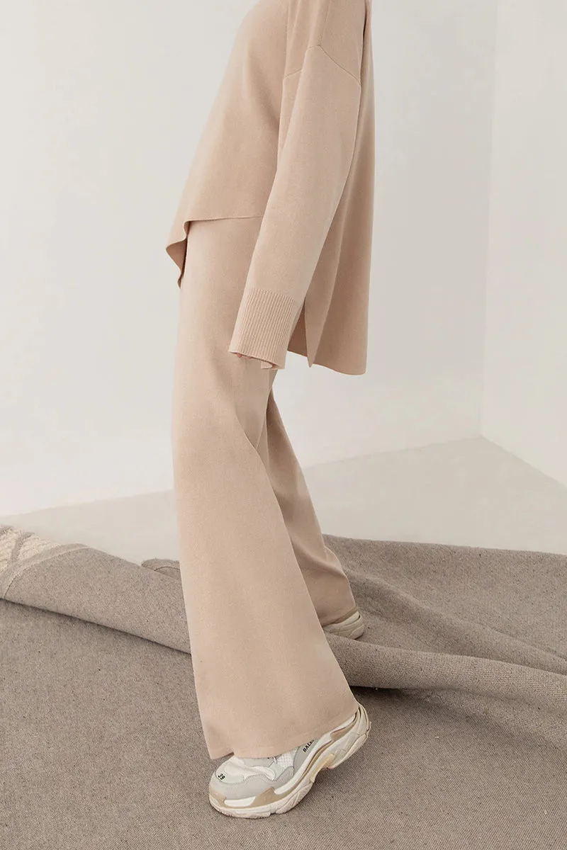 HUQ1360 Solid color half turtleneck sweater suit