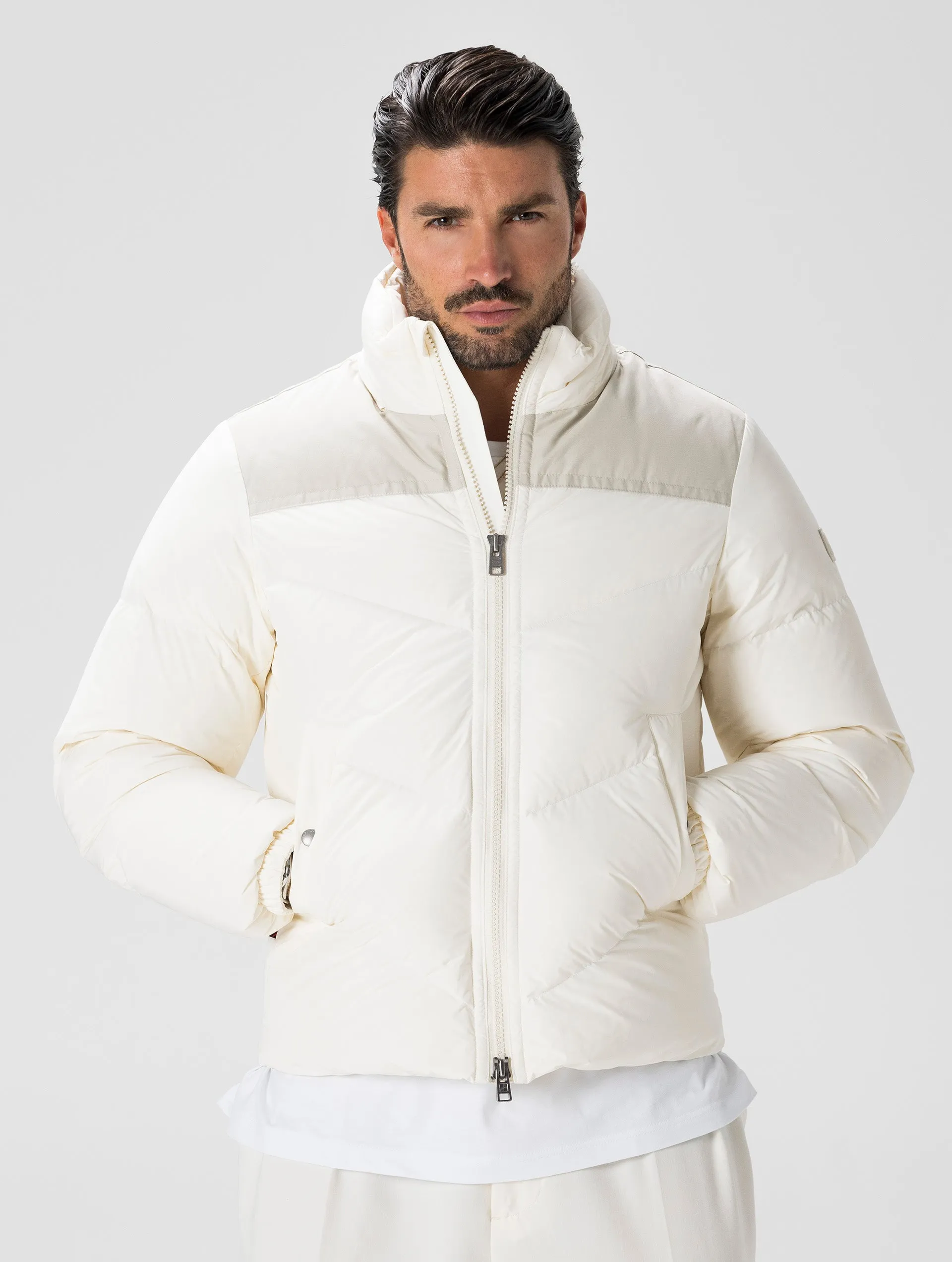 LOGO ARCTIC JACKET IN SNOW STONE