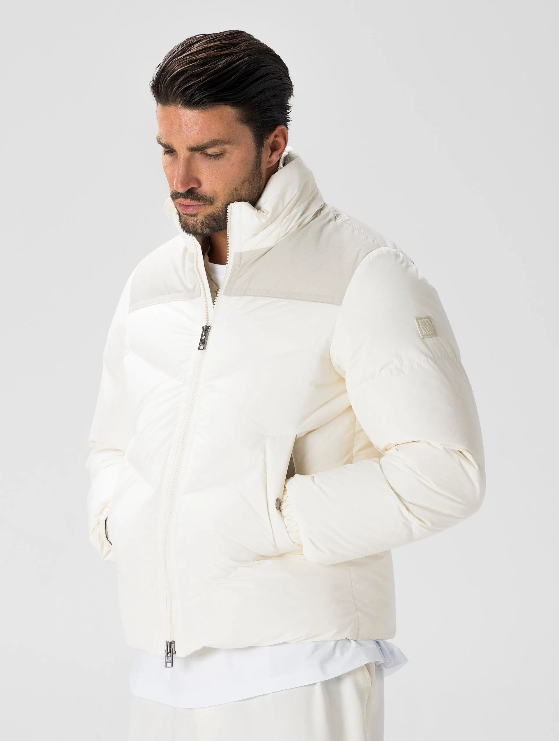 LOGO ARCTIC JACKET IN SNOW STONE