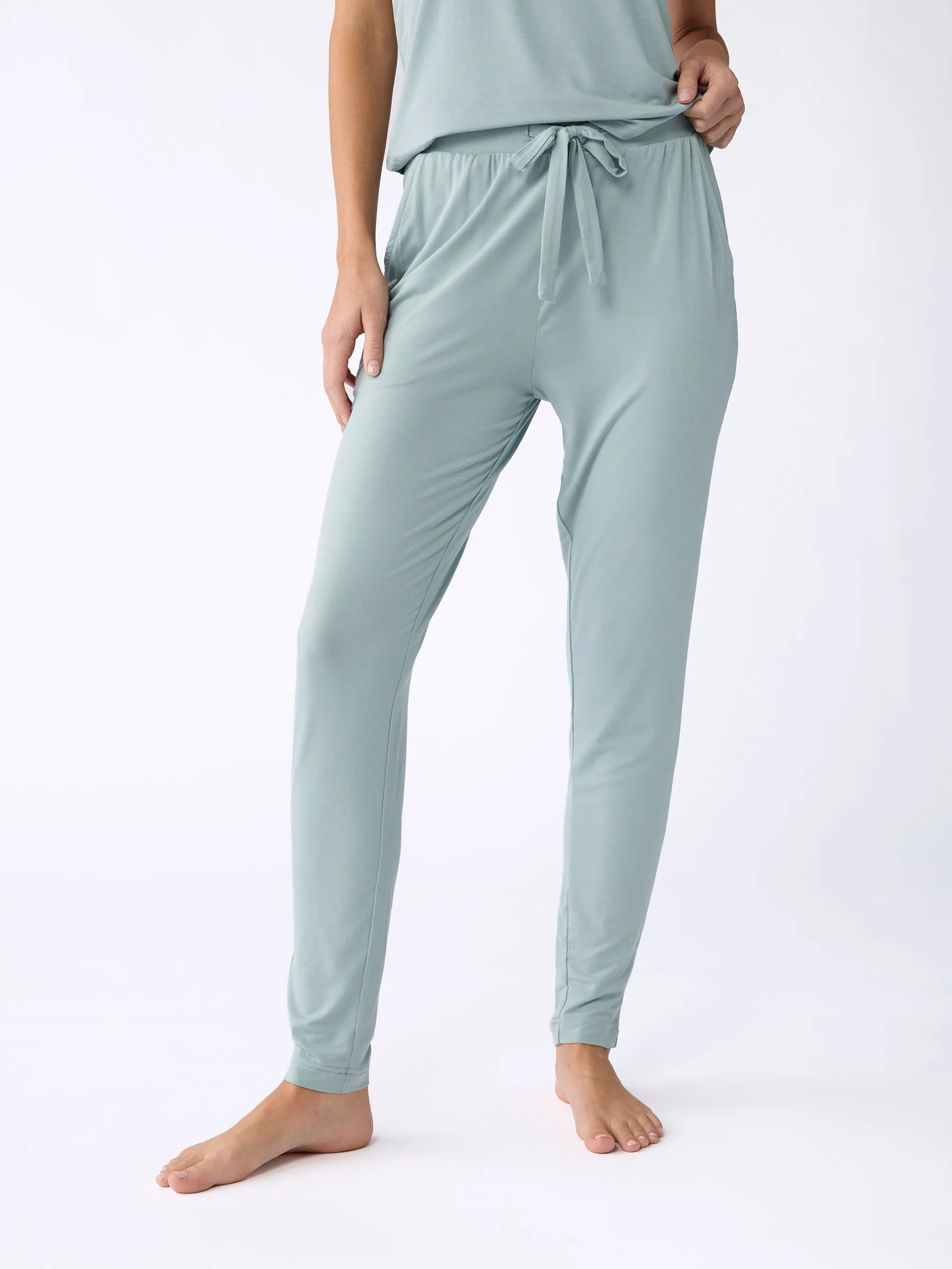 Stretch Knit Bamboo Tapered Pant