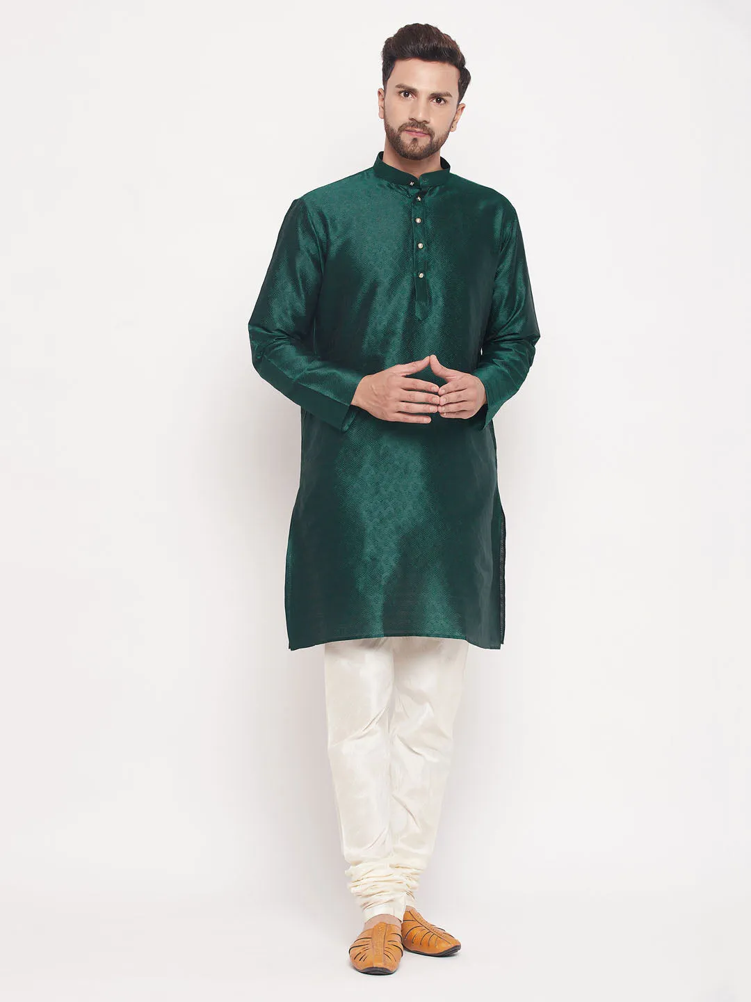 VASTRAMAY Green Woven Kurta Pyjama Set