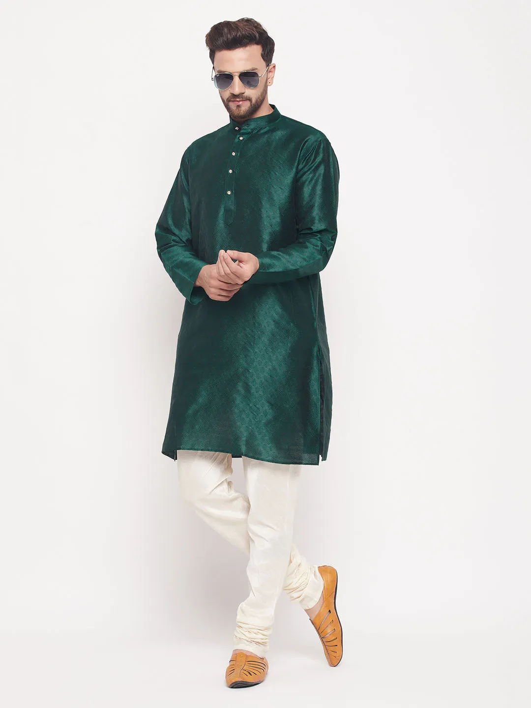 VASTRAMAY Green Woven Kurta Pyjama Set